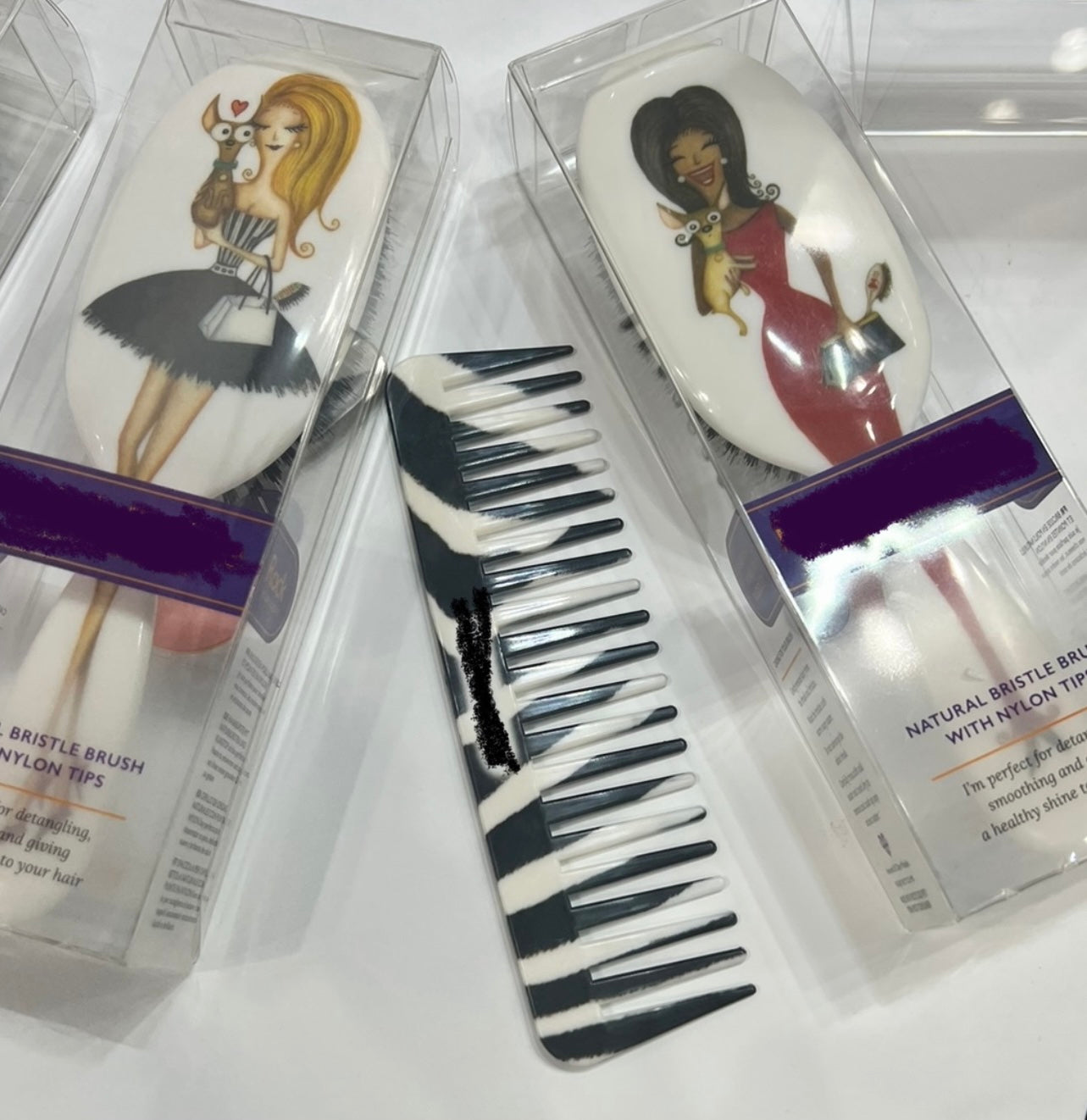 Hairbrush and Comb Set: "Miss Daisy Evening"